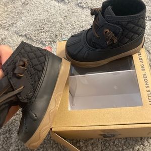 Baby sperry boot